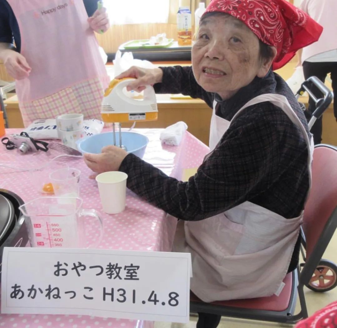 日本养老院老人日常生活曝光！这些“老baby”也太可爱了吧…