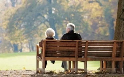 “高端养老+温情服务”？130名老年人被骗355万