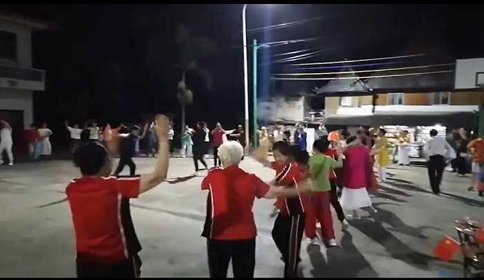 图/在王姐民宿里的旅客们，来源/王姐提供