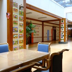 西安市莲湖区养老服务中心(荣华银龄馨家)